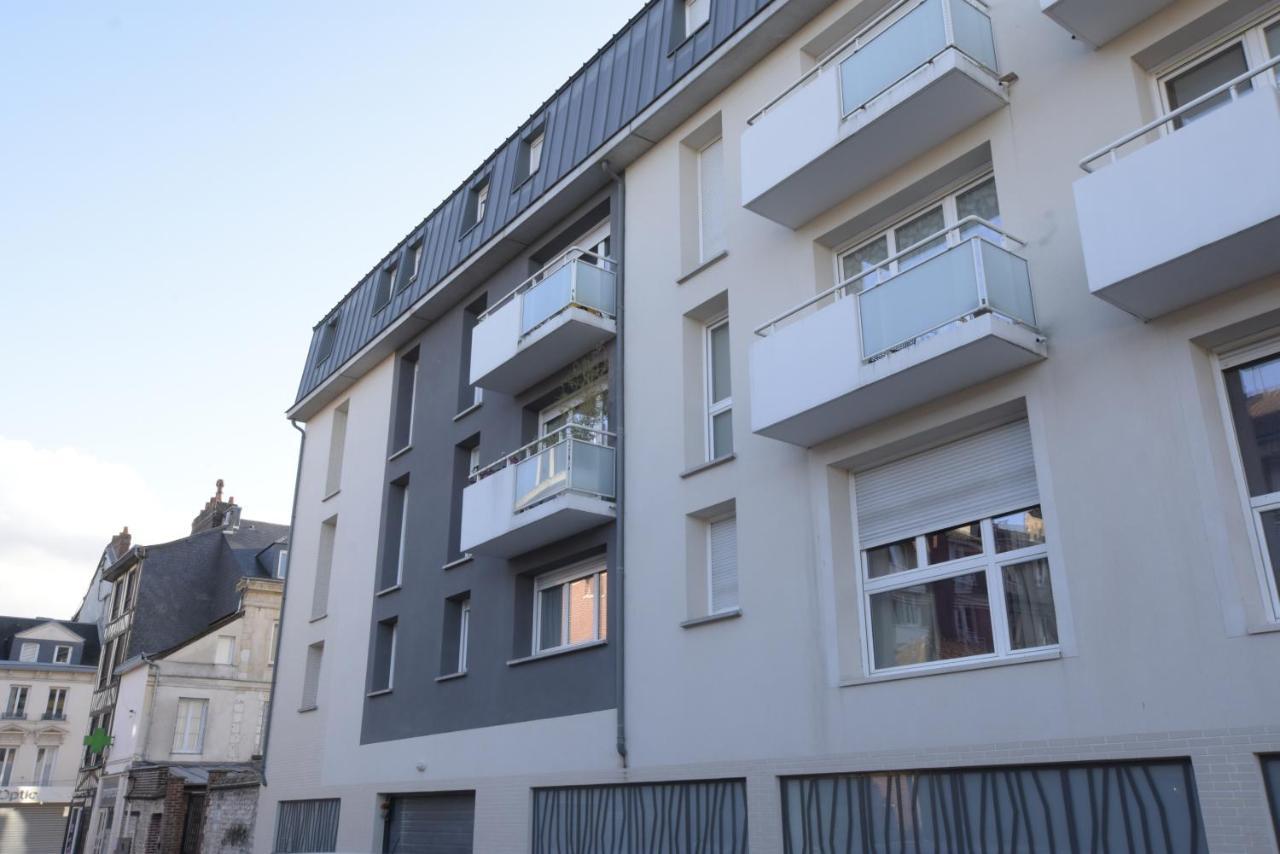 Jasmin Apartment รูออง ภายนอก รูปภาพ