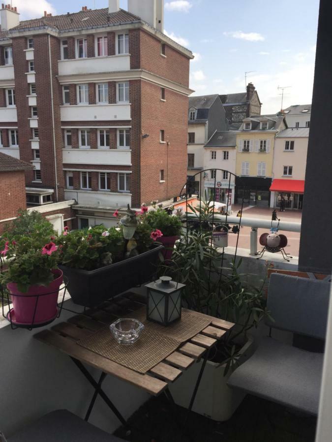 Jasmin Apartment รูออง ภายนอก รูปภาพ
